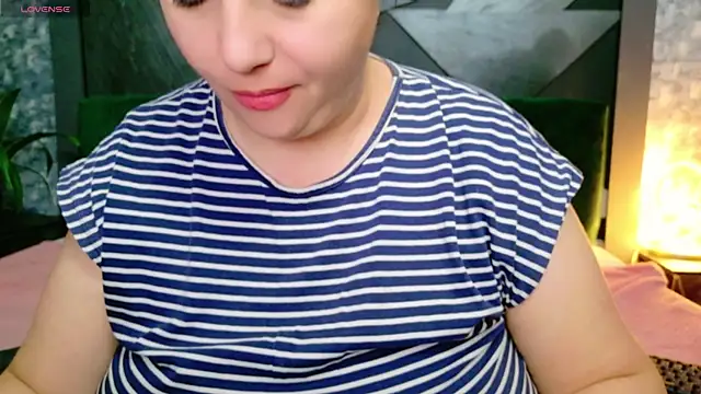 AleshaArabian online show from January 3, 8:32 pm