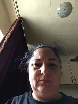 Snapshot of AleshaArabian chatting on May 3, 12:44 pm AleshaArabian online show from May 3, 12:44 pm