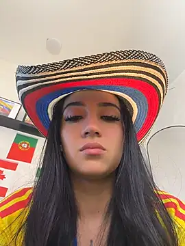 EmmyEvans1 online show from July 7, 11:31 pm