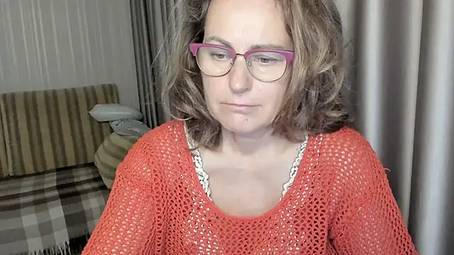 lauraoven online show from December 7, 12:13 pm