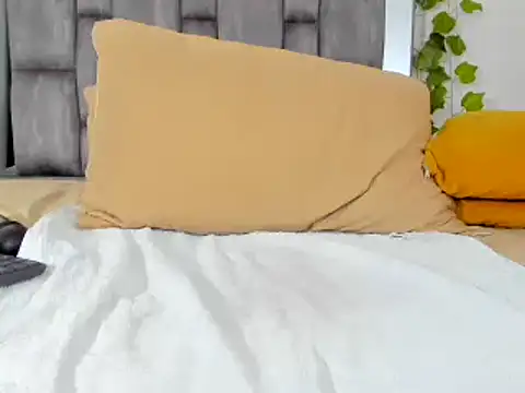 Snapshot of alyssia_ocean chatting on October 4, 12:36 pm alyssia ocean online show from October 4, 12:36 pm