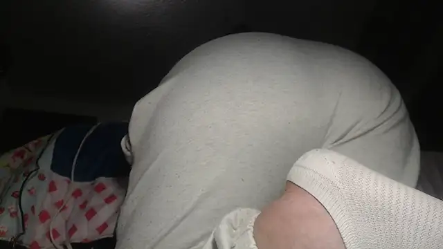 prettyangelsquirt online show from November 27, 9:50 pm