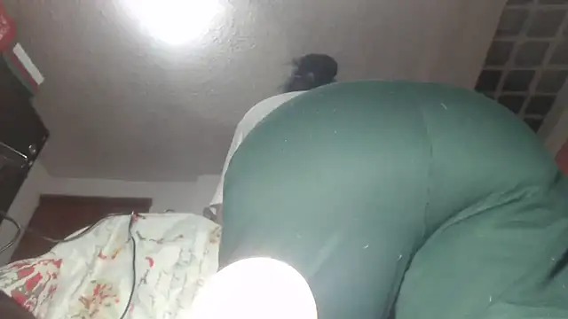 prettyangelsquirt online show from March 6, 8:16 pm