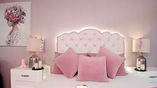 Sofiia W26 online show from January 27, 9:33 pm