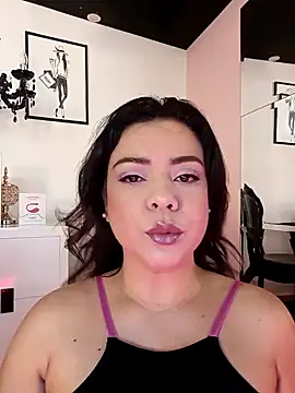 Sofiia W26 online show from February 20, 4:03 pm