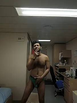 harddick0404 online show from October 28, 9:17 pm