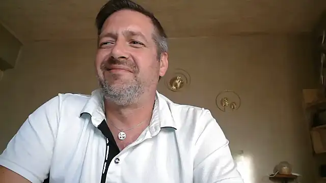 matrikes1 online show from June 3, 6:13 pm