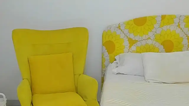 milf penelope online show from May 1, 12:59 am