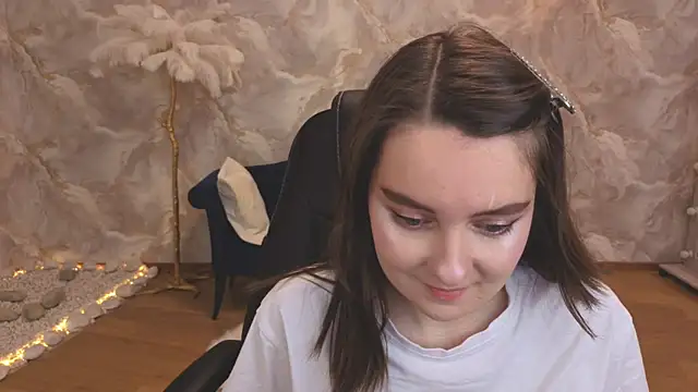 Snapshot of CloudGrace chatting on September 29, 6:13 pm CloudGrace online show from September 29, 6:13 pm