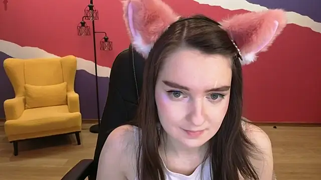 Snapshot of CloudGrace chatting on November 26, 3:18 am CloudGrace online show from November 26, 3:18 am