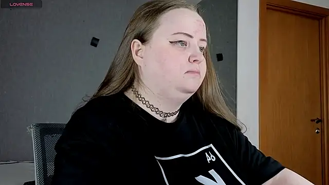 EMMA  CONNOR online show from September 30, 7:24 am