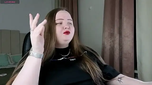 EMMA  CONNOR online show from January 13, 10:15 pm