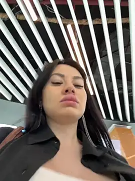 Snapshot of Wet__Bunny chatting on April 30, 6:20 am Wet Bunny online show from April 30, 6:20 am