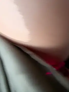 Snapshot of Wet__Bunny chatting on June 5, 6:52 am Wet Bunny online show from June 5, 6:52 am