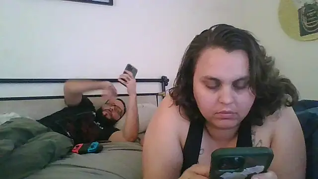 lyshaa online show from September 24, 6:33 pm