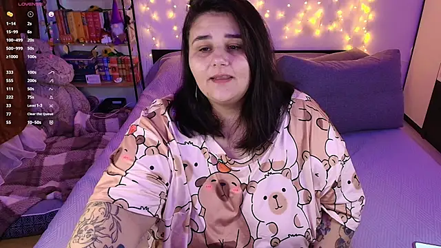 naughtykiss online show from November 17, 6:30 am