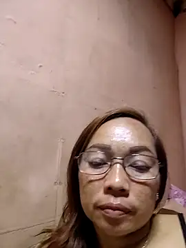 asianwet4u online show from October 12, 1:04 am