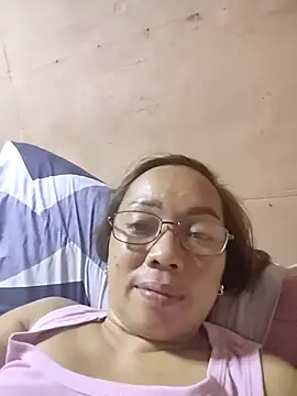 asianwet4u online show from October 18, 11:00 am