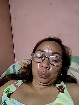 asianwet4u online show from November 10, 5:01 pm