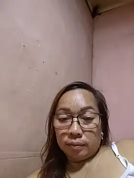 asianwet4u online show from March 7, 4:48 pm