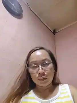 asianwet4u online show from June 9, 4:40 pm