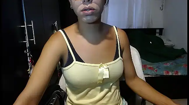 Snapshot of sensual_nataliee chatting on December 30, 6:49 pm sensual nataliee online show from December 30, 6:49 pm