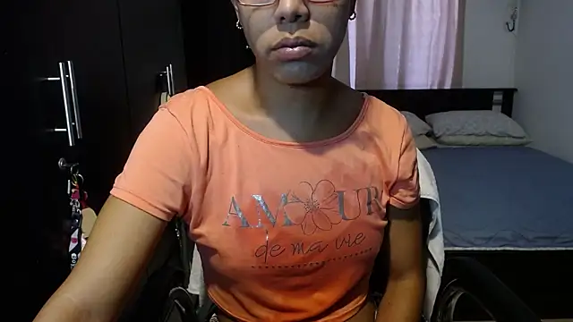 Snapshot of sensual_nataliee chatting on January 14, 4:18 pm sensual nataliee online show from January 14, 4:18 pm