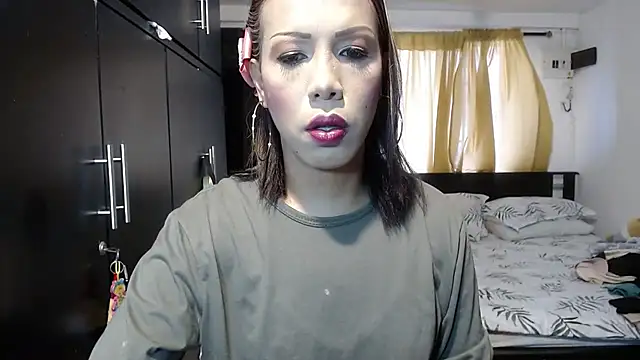 Snapshot of sensual_nataliee chatting on February 9, 3:45 pm sensual nataliee online show from February 9, 3:45 pm