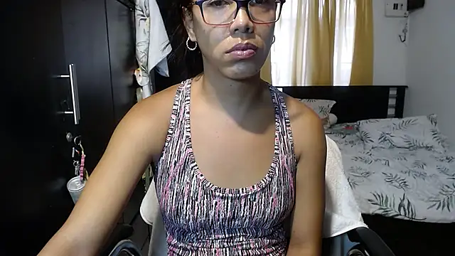 Snapshot of sensual_nataliee chatting on February 14, 9:10 pm sensual nataliee online show from February 14, 9:10 pm