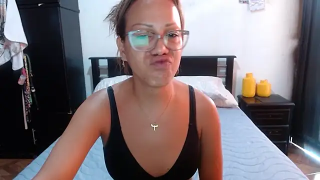 Snapshot of sensual_nataliee chatting on September 11, 12:27 pm sensual nataliee online show from September 11, 12:27 pm