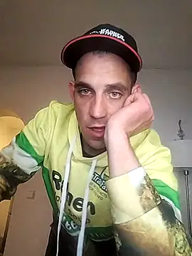 Codymc89 online show from November 5, 7:36 pm