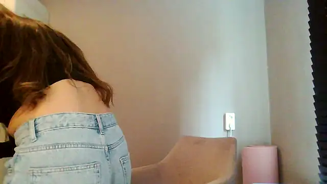 Snapshot of avajade chatting on September 24, 10:07 am avajade online show from September 24, 10:07 am