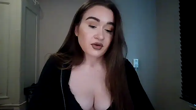 Snapshot of avajade chatting on December 3, 11:19 am avajade online show from December 3, 11:19 am