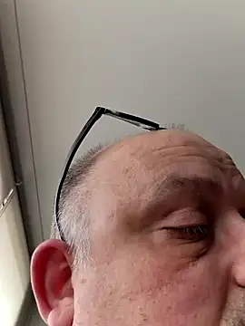 Bibear197511 online show from October 16, 8:59 am