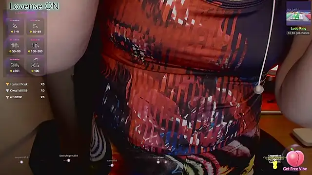 Snapshot of JohansonKatie chatting on March 3, 1:31 am JohansonKatie online show from March 3, 1:31 am