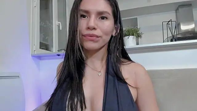 LalieFR online show from January 22, 8:28 pm