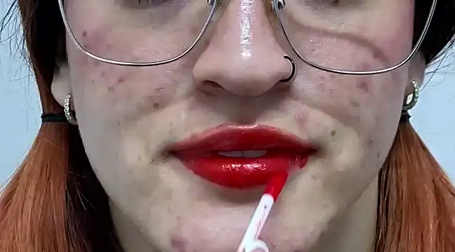 ninaa fox online show from February 17, 10:58 pm