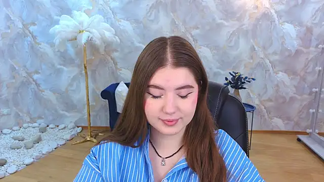 NicoleFoxery online show from December 5, 6:26 pm