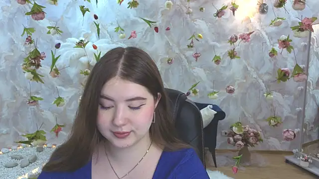 NicoleFoxery online show from March 20, 8:25 pm