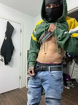 Prettyboiflaco online show from December 7, 1:36 am