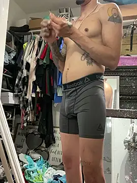 Prettyboiflaco online show from February 16, 12:19 am