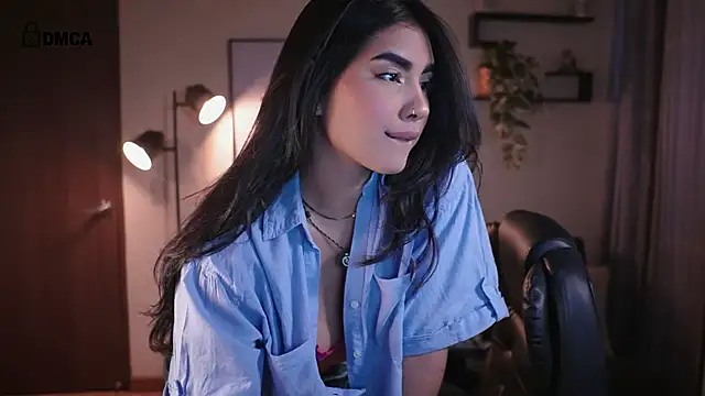 Snapshot of Isabella_dior chatting on May 22, 3:17 pm Isabella dior online show from May 22, 3:17 pm
