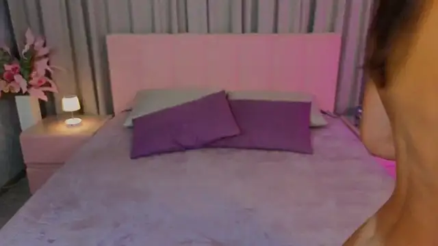 Ariana Petite online show from July 16, 11:11 pm