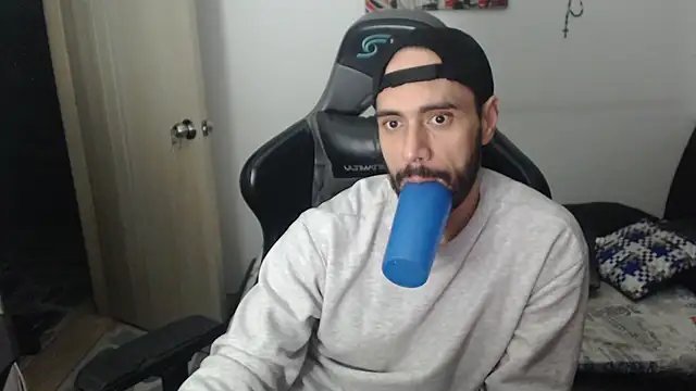 samuelgarcia  online show from November 7, 8:25 am