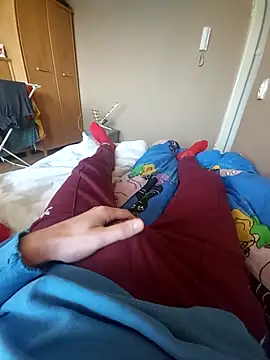 MlodyDres online show from November 7, 7:30 am