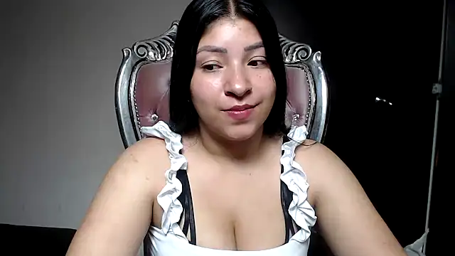 holly20a online show from January 8, 9:00 am
