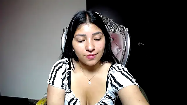 holly20a online show from January 21, 12:39 pm