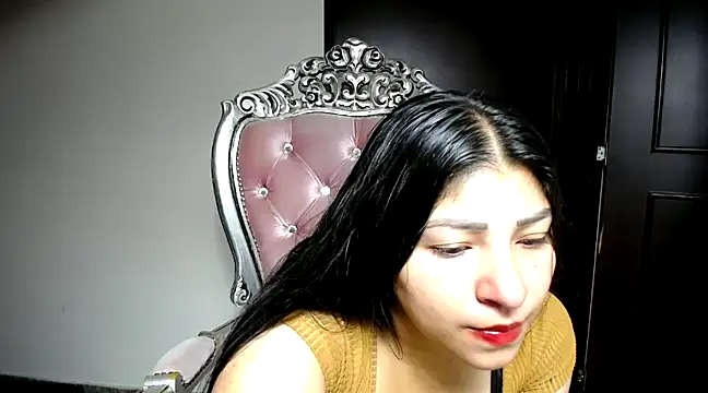 holly20a online show from February 6, 9:22 am