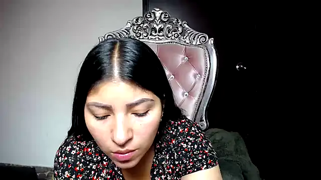 holly20a online show from February 13, 12:32 pm