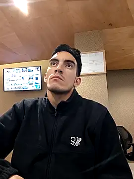 TommyMomentum online show from March 7, 3:58 am